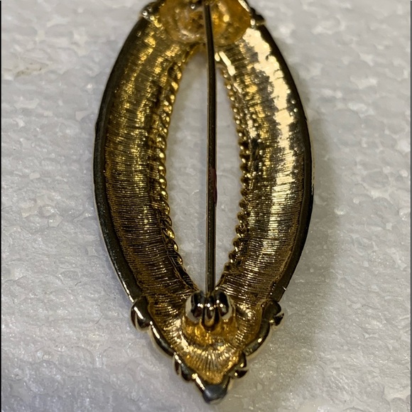 Purple Enamel with Gold Tone Accents Decorative Brooch/Pin ~Very Beautiful~ - Picture 6 of 13